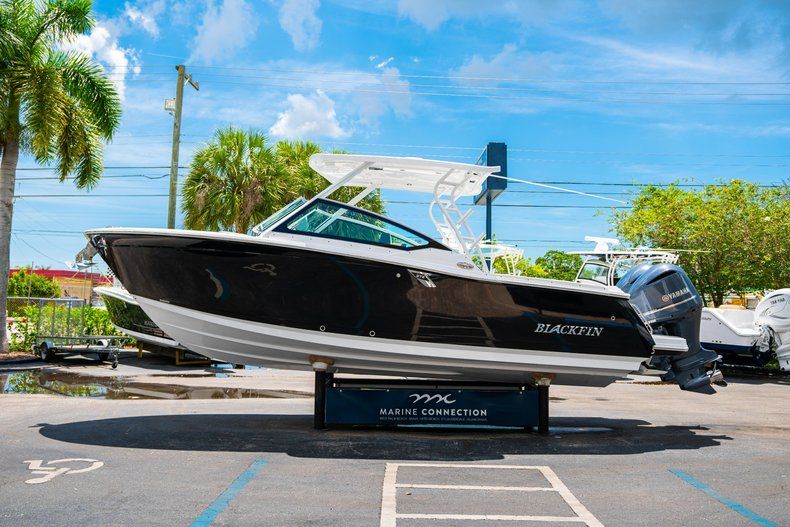 Thumbnail 4 for New 2019 Blackfin 272DC Dual Console boat for sale in West Palm Beach, FL