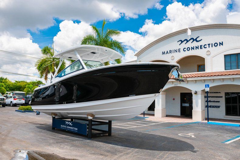 Thumbnail 1 for New 2019 Blackfin 272DC Dual Console boat for sale in West Palm Beach, FL