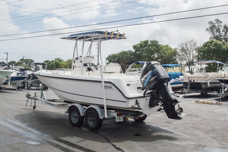 Thumbnail 2 for Used 2004 Boston Whaler 21 Outrage boat for sale in West Palm Beach, FL