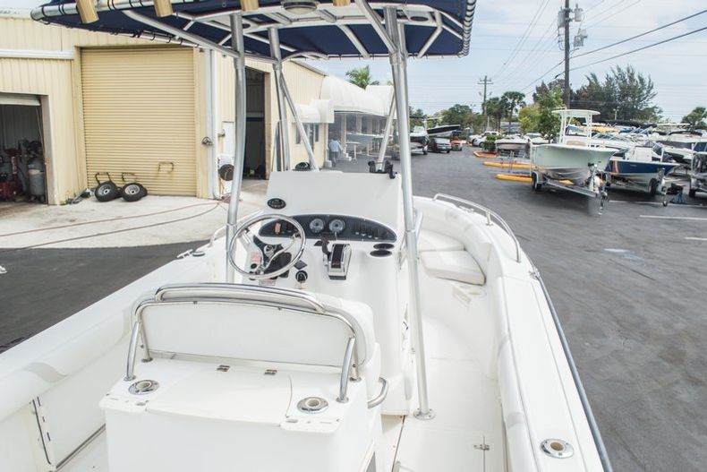 Thumbnail 7 for Used 2004 Boston Whaler 21 Outrage boat for sale in West Palm Beach, FL