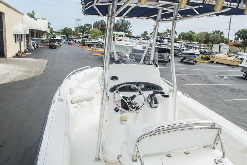 Thumbnail 8 for Used 2004 Boston Whaler 21 Outrage boat for sale in West Palm Beach, FL