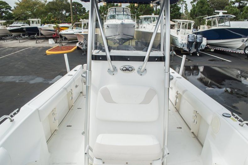 Thumbnail 11 for Used 2004 Boston Whaler 21 Outrage boat for sale in West Palm Beach, FL