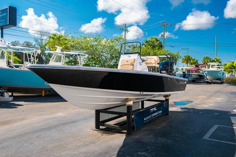Thumbnail 3 for New 2019 Sportsman Tournament 214 Bay Boat boat for sale in Vero Beach, FL