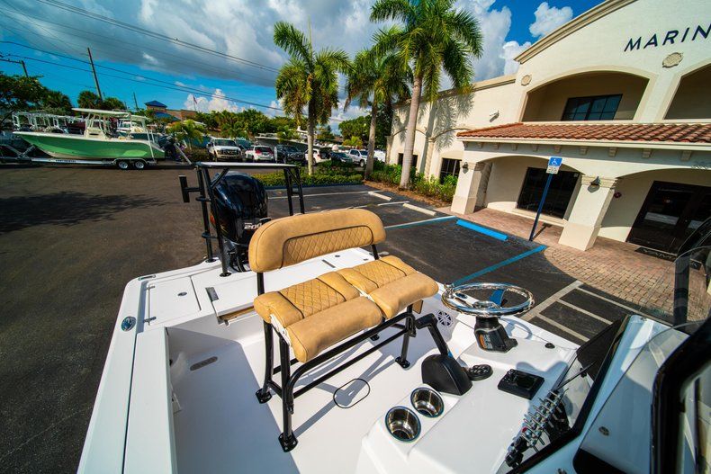 Thumbnail 25 for New 2019 Sportsman Tournament 214 Bay Boat boat for sale in Vero Beach, FL