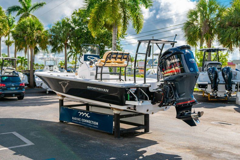 Thumbnail 5 for New 2019 Sportsman Tournament 214 Bay Boat boat for sale in Vero Beach, FL