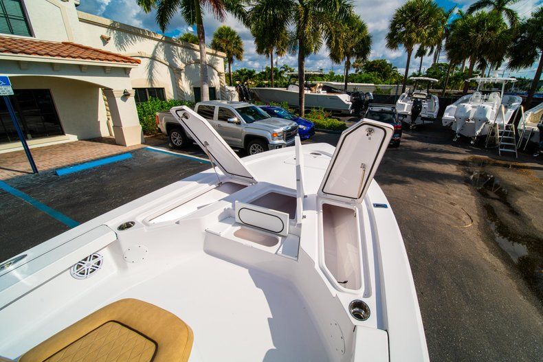 Thumbnail 29 for New 2019 Sportsman Tournament 214 Bay Boat boat for sale in Vero Beach, FL