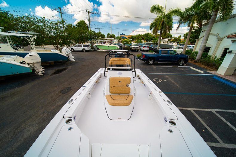 Thumbnail 34 for New 2019 Sportsman Tournament 214 Bay Boat boat for sale in Vero Beach, FL