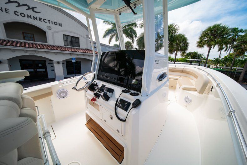 Thumbnail 24 for New 2019 Cobia 280 cc boat for sale in Fort Lauderdale, FL