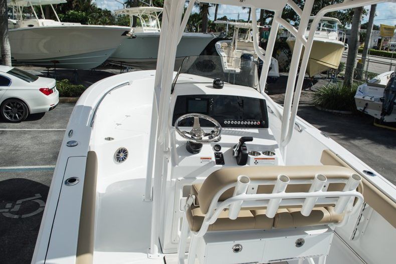 Thumbnail 7 for New 2015 Sportsman Open 232 Center Console boat for sale in Vero Beach, FL