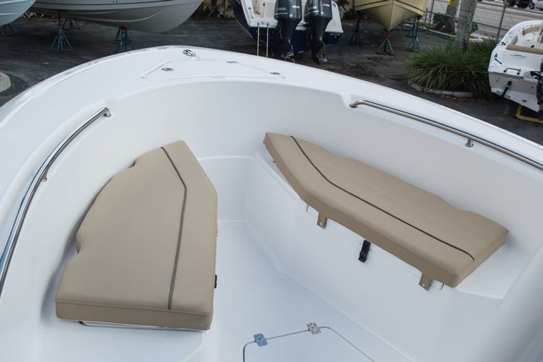 Thumbnail 19 for New 2015 Sportsman Open 232 Center Console boat for sale in Vero Beach, FL