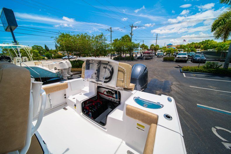 Thumbnail 13 for New 2019 Sportsman Heritage 251 Center Console boat for sale in West Palm Beach, FL