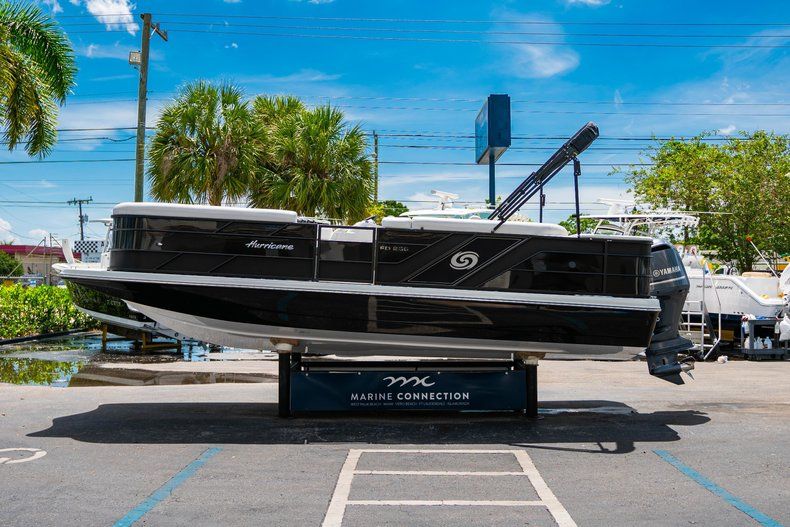 Thumbnail 4 for New 2019 Hurricane FunDeck FD 236SB boat for sale in Vero Beach, FL