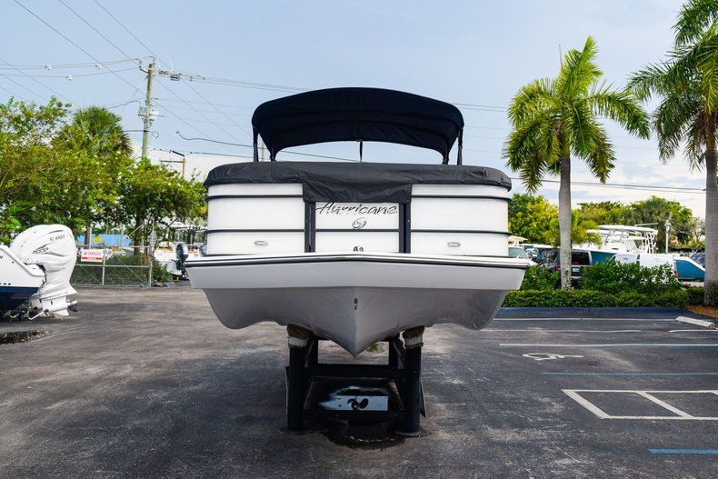 Thumbnail 2 for New 2019 Hurricane FunDeck FD 226 OB boat for sale in West Palm Beach, FL