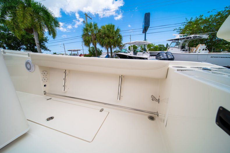 Thumbnail 15 for New 2019 Cobia 280 Center Console boat for sale in West Palm Beach, FL