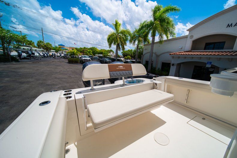 Thumbnail 14 for New 2019 Cobia 280 Center Console boat for sale in West Palm Beach, FL