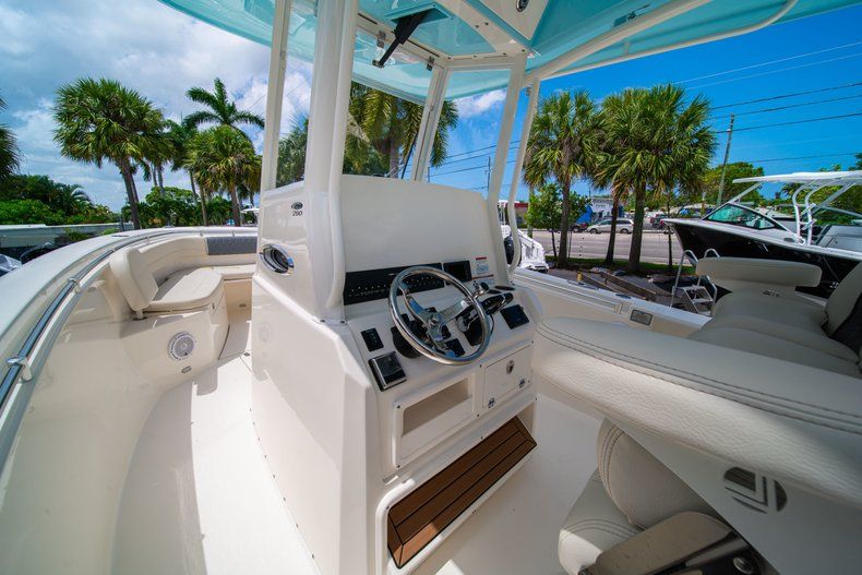 Thumbnail 29 for New 2019 Cobia 280 Center Console boat for sale in West Palm Beach, FL