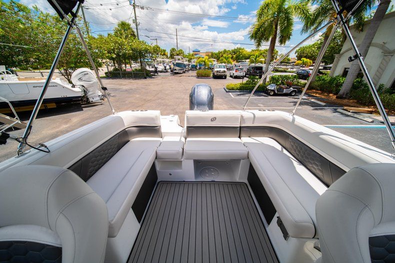Thumbnail 9 for New 2020 Hurricane SS 218 OB boat for sale in West Palm Beach, FL
