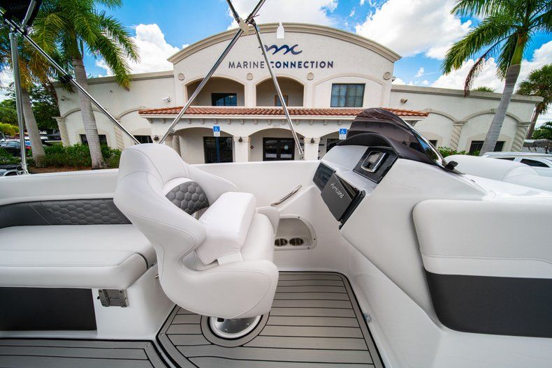 Thumbnail 19 for New 2020 Hurricane SS 218 OB boat for sale in West Palm Beach, FL