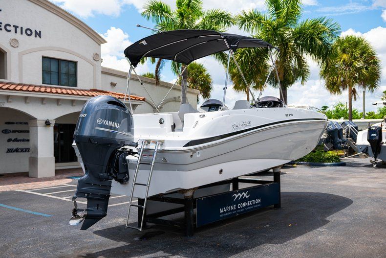 Thumbnail 7 for New 2020 Hurricane SS 218 OB boat for sale in West Palm Beach, FL