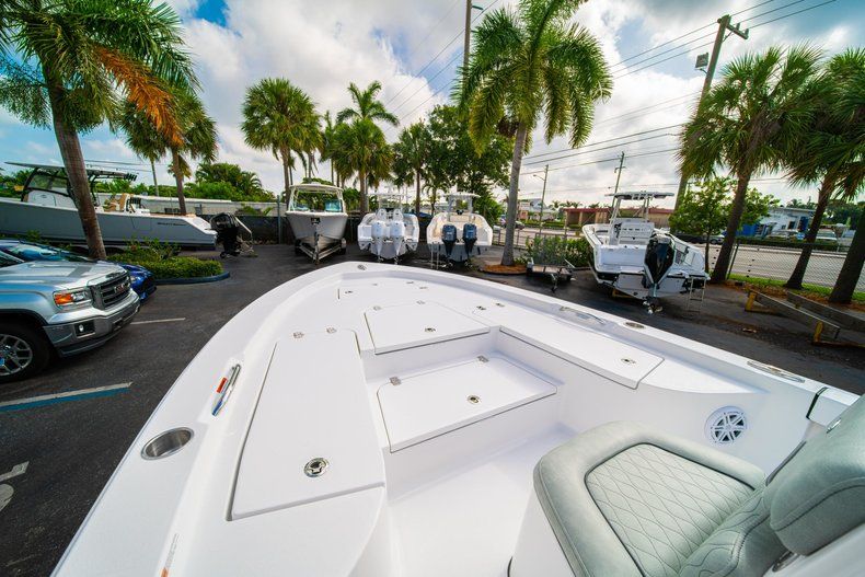 Thumbnail 29 for New 2020 Sportsman Masters 207 Bay Boat boat for sale in Vero Beach, FL