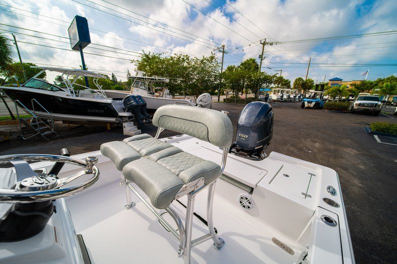 Thumbnail 26 for New 2020 Sportsman Masters 207 Bay Boat boat for sale in Vero Beach, FL
