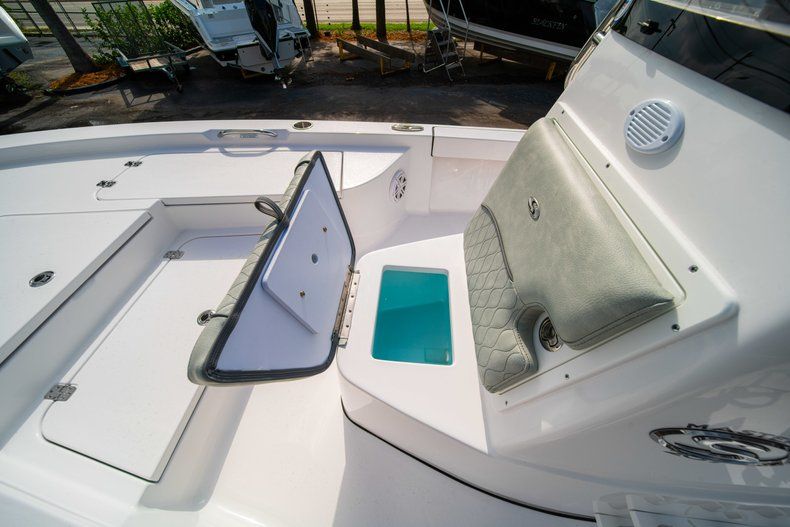 Thumbnail 34 for New 2020 Sportsman Masters 207 Bay Boat boat for sale in Vero Beach, FL