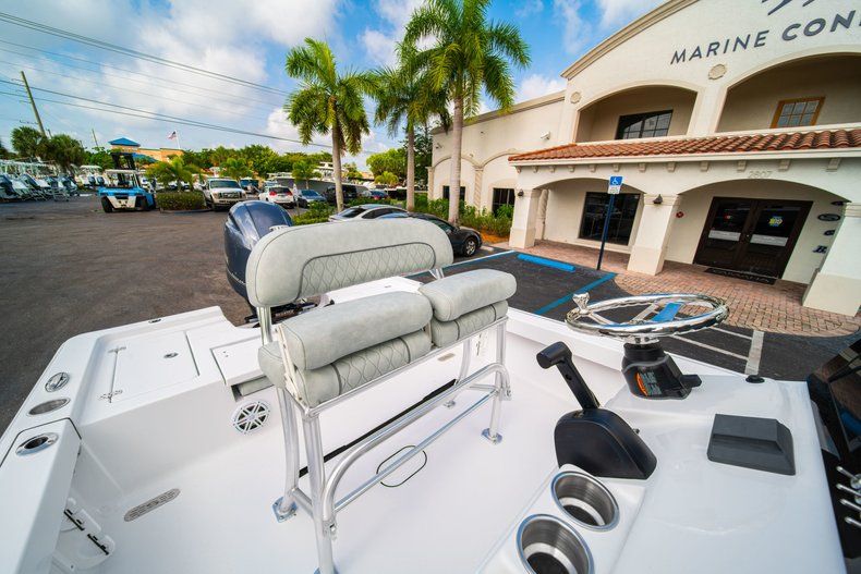 Thumbnail 23 for New 2020 Sportsman Masters 207 Bay Boat boat for sale in Vero Beach, FL