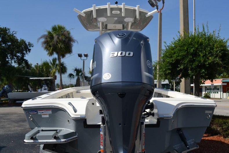 Thumbnail 6 for New 2019 Pathfinder 2600 HPS Bay Boat boat for sale in Vero Beach, FL