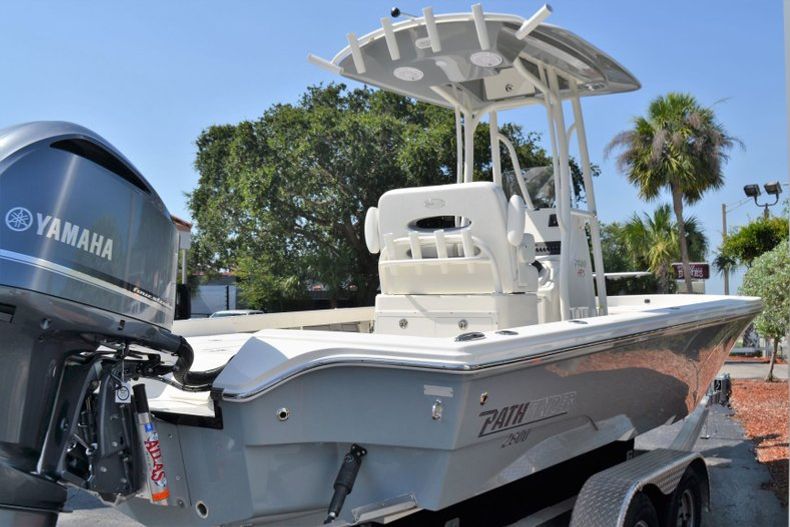 Thumbnail 7 for New 2019 Pathfinder 2600 HPS Bay Boat boat for sale in Vero Beach, FL