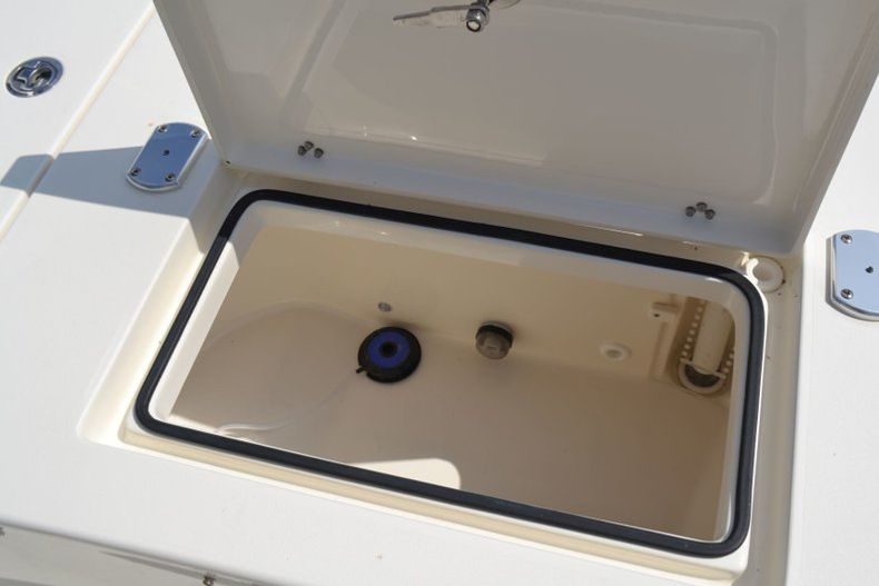 Thumbnail 21 for New 2019 Pathfinder 2600 HPS Bay Boat boat for sale in Vero Beach, FL