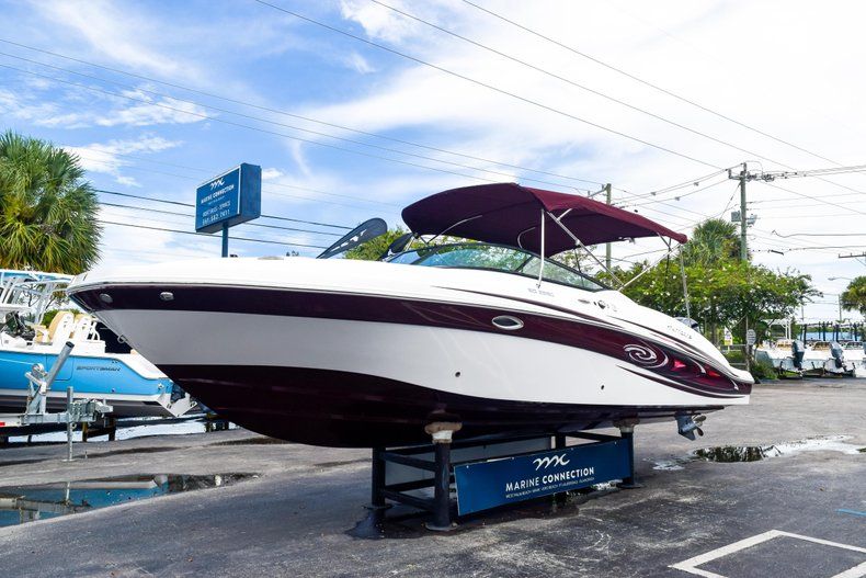 Thumbnail 3 for New 2019 Hurricane SD 2690 OB boat for sale in West Palm Beach, FL