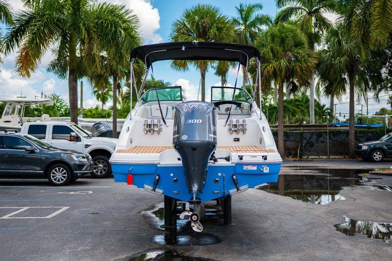 Thumbnail 6 for New 2019 Hurricane SD 2690 OB boat for sale in West Palm Beach, FL