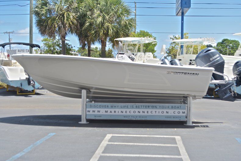 Thumbnail 4 for New 2017 Sportsman 19 Island Reef boat for sale in West Palm Beach, FL