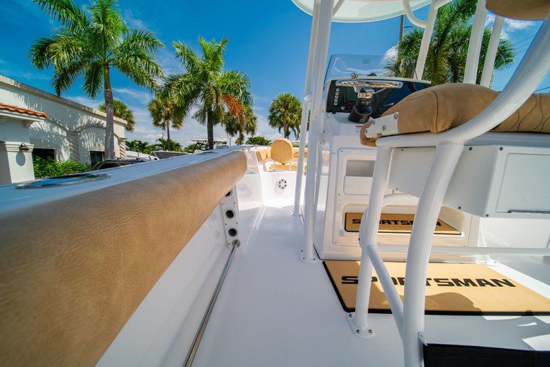 Thumbnail 20 for New 2020 Sportsman Open 212 Center Console boat for sale in West Palm Beach, FL