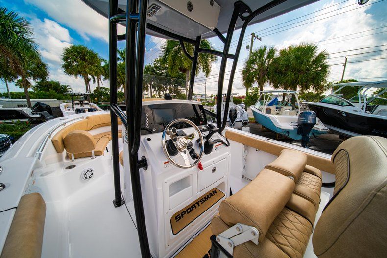 Thumbnail 21 for New 2020 Sportsman Heritage 231 Center Console boat for sale in West Palm Beach, FL