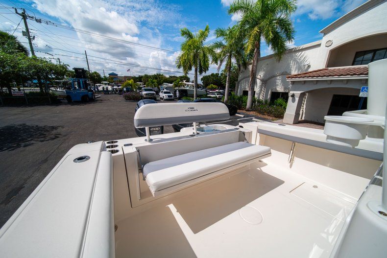 Thumbnail 16 for New 2019 Cobia 280 Center Console boat for sale in West Palm Beach, FL