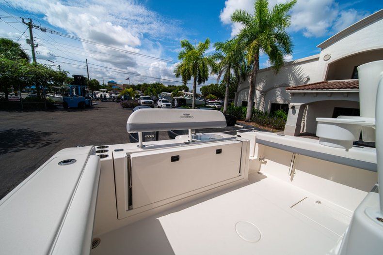 Thumbnail 15 for New 2019 Cobia 280 Center Console boat for sale in West Palm Beach, FL