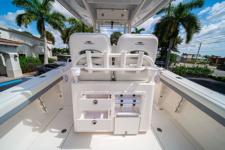 Thumbnail 18 for New 2019 Cobia 280 Center Console boat for sale in West Palm Beach, FL