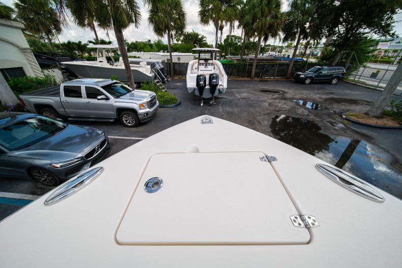 Thumbnail 38 for New 2019 Cobia 280 Center Console boat for sale in West Palm Beach, FL