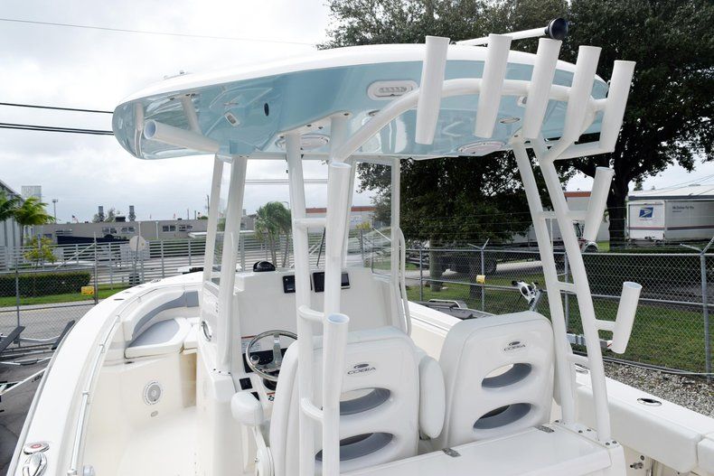 Thumbnail 114 for New 2019 Cobia 301 CC Center Console boat for sale in Vero Beach, FL