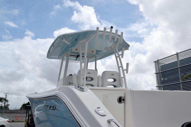 Thumbnail 9 for New 2019 Cobia 301 CC Center Console boat for sale in Vero Beach, FL