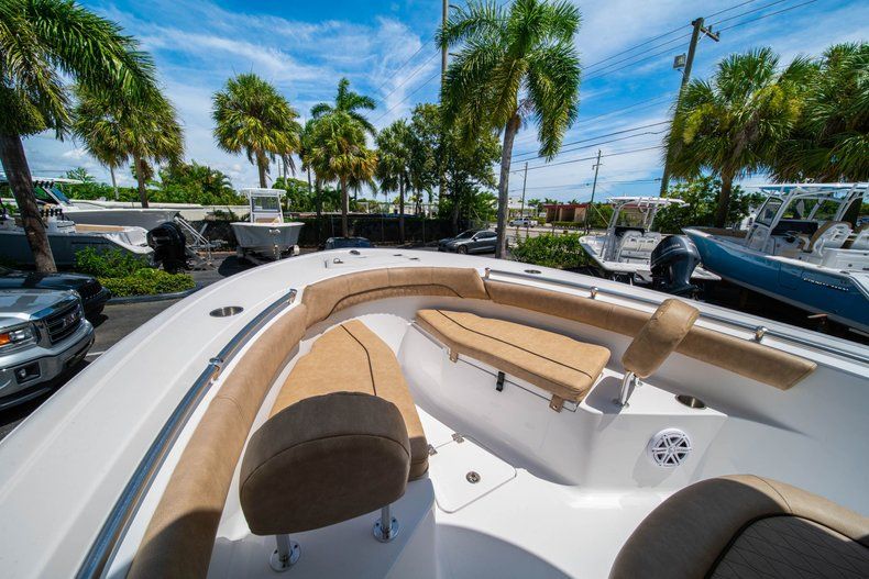 Thumbnail 35 for New 2020 Sportsman Open 212 Center Console boat for sale in West Palm Beach, FL