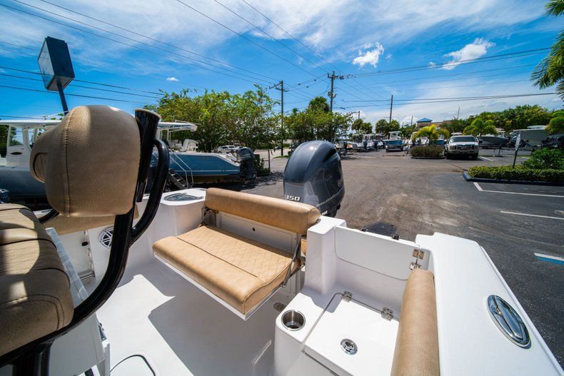 Thumbnail 14 for New 2020 Sportsman Open 212 Center Console boat for sale in West Palm Beach, FL