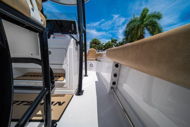 Thumbnail 19 for New 2020 Sportsman Open 212 Center Console boat for sale in West Palm Beach, FL