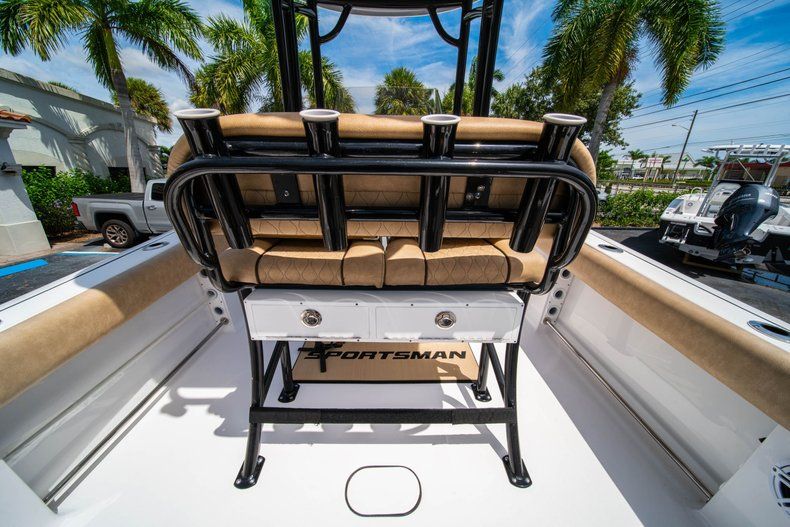 Thumbnail 17 for New 2020 Sportsman Open 212 Center Console boat for sale in West Palm Beach, FL