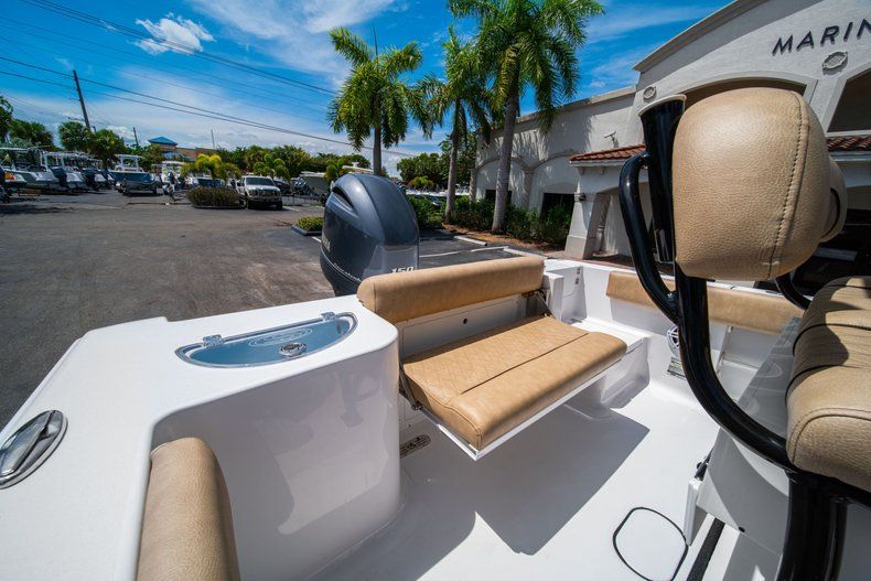 Thumbnail 10 for New 2020 Sportsman Open 212 Center Console boat for sale in West Palm Beach, FL