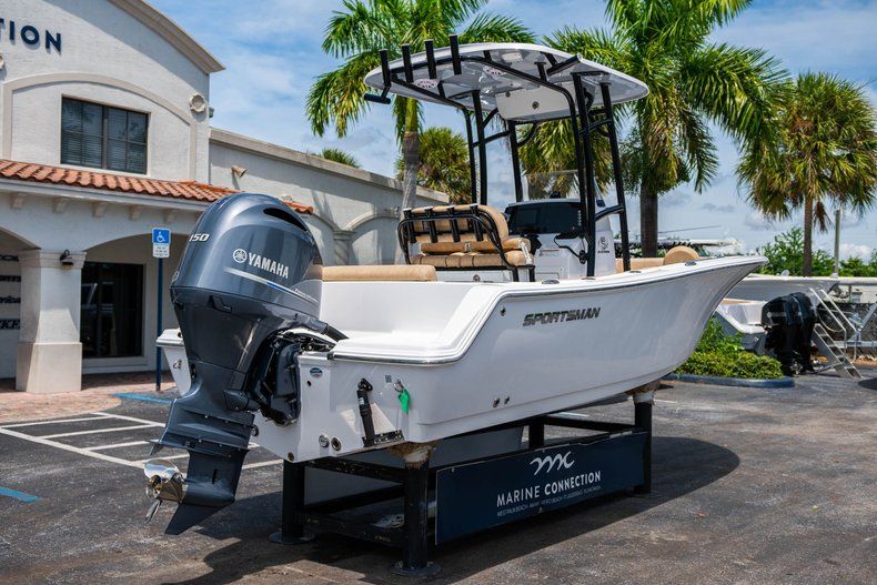 Thumbnail 7 for New 2020 Sportsman Open 212 Center Console boat for sale in West Palm Beach, FL