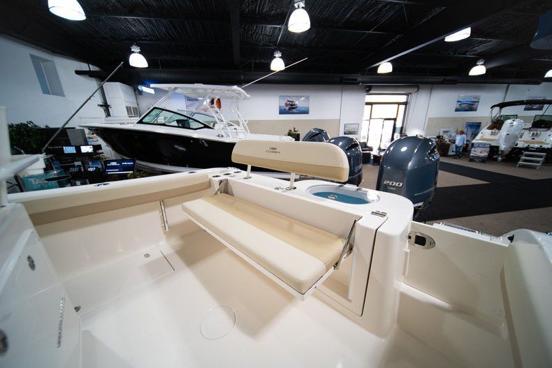Thumbnail 11 for New 2020 Cobia 280 CC Center Console boat for sale in West Palm Beach, FL