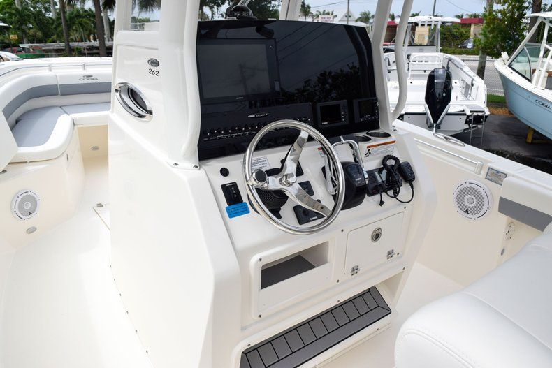 Thumbnail 31 for New 2019 Cobia 262 Center Console boat for sale in Vero Beach, FL