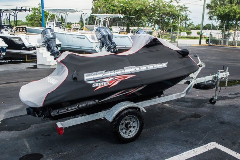 Thumbnail 17 for Used 2007 Yamaha VX Cruiser boat for sale in West Palm Beach, FL